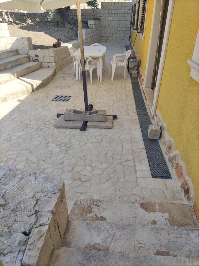 Casa Relax In Periferia Con Ingresso E Parcheggio Privato. Apartamento Zimmardo Exterior foto