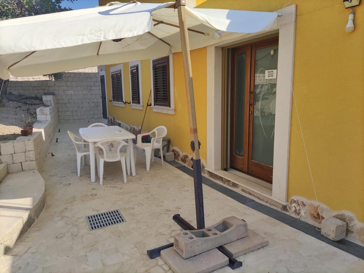Casa Relax In Periferia Con Ingresso E Parcheggio Privato. Apartamento Zimmardo Exterior foto